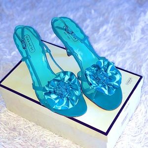 Coach Satin print flower sandal in Turquoise. Size 9.5/Eur 40. Made in Italy.